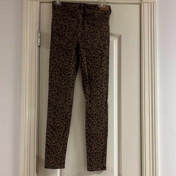 American Eagle Cheetah Print Jeggings - Picture 3 of 3